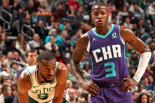 防守中更加 防守中更加