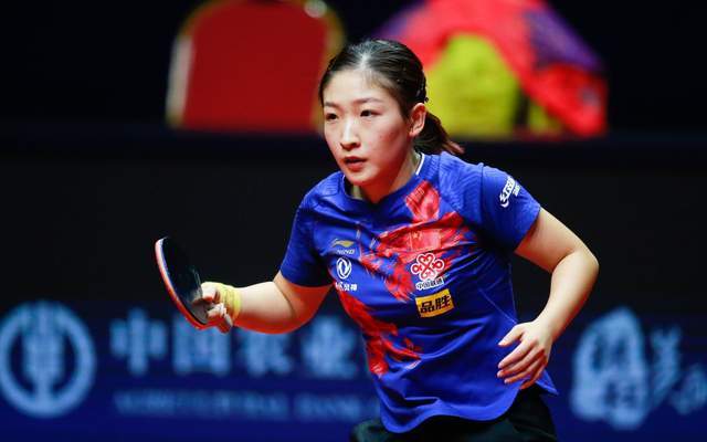 她面对强大 她面对强大